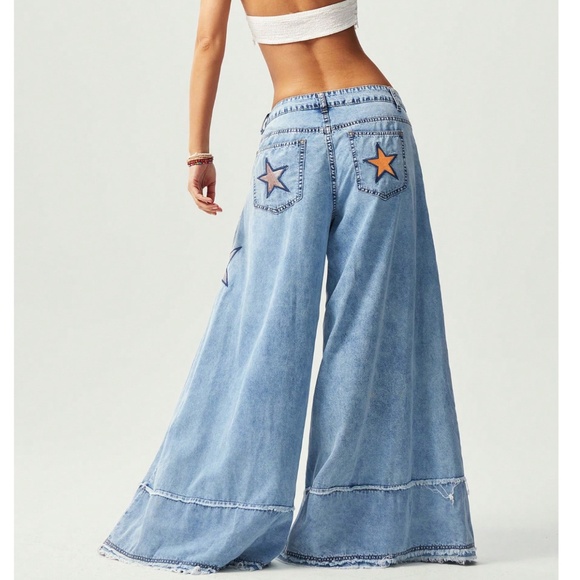 Light Wash Star Patch Wide leg Frayed Detail Denim Jean pants - Picture 7 of 7